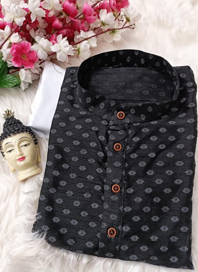 Silk Black Casual Wear Digital Printed Readymade Mens Shirt